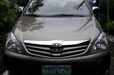 Toyota Innova 2.5 G Diesel automatic trans. 2012 model