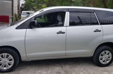 2013 TOYOTA Innova J FOR SALE