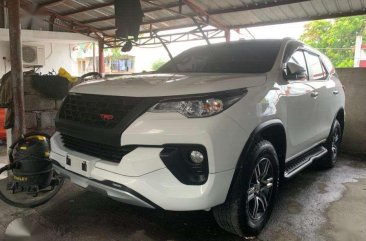 2018 Toyota Fortuner 2.4G 4x2 Automatic Freedom White