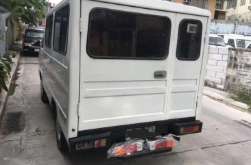 2003 Mitsubishi L300 FB Deluxe 295k nego