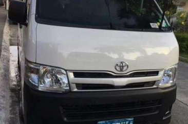 2014 model Toyota HiACE Commuter for sale