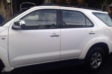 TOYOTA Fortuner 2008 2.7 G AT - less than 22k kms