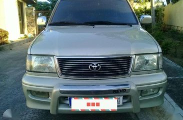 Toyota Revo VX200 2003 Model Manual