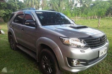 RUSH!!! For Sale! 2015 Toyota Fortuner V 4x2 Top of the Line