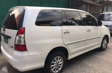 TOYOTA Innova G pearl white 2013