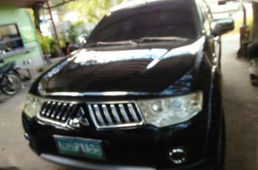 SELLING MITSUBISHI Montero sport 2010