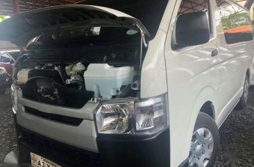 2018 Toyota Hiace Commuter Manual transmission Well Maintained