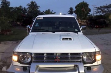 SELLING Mitsubishi Pajero 2006 model. 