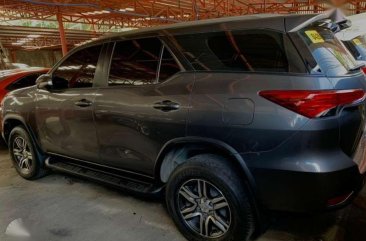 TOYOTA Fortuner 2.4 G 4x2 2017 Manual Gray