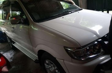 Isuzu Crosswind XS model 2014