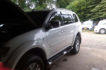 SELLING MITSUBISHI Montero sports gtv 2012 