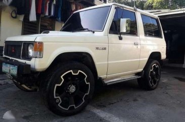 MITSUBISHI Pajero 3door 1st gen package with hatch ef 91 model