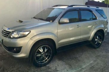 Toyota Fortuner V 2012 for sale 