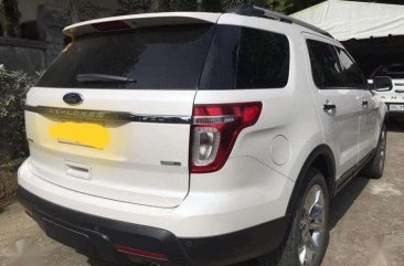 2013 Ford Explorer 4x4 15t km only top of d line