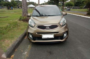 2015 Kia Picanto Gold Brown Lady Owned MT FOR SALE