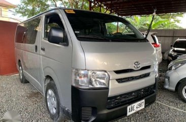 2016 TOYOTA Hiace Commuter 25 Manual Silver