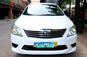 2013 Toyota Innova E Diesel White Automatic transmission