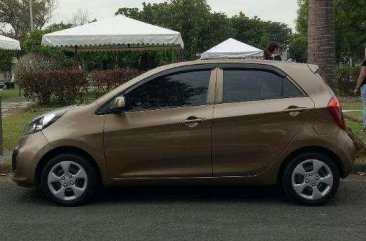 2015 Kia Picanto Gold Brown Lady Owned MT FOR SALE