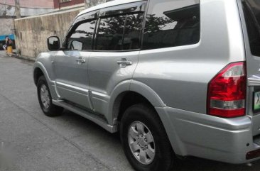 SELLING MITSUBISHI Pajero local 2004