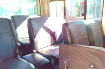 For sale TOYOTA Hiace commuter 2011 model Diesel