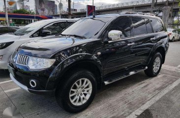 SELLING MITSUBISHI Montero sports 2012 GLV V