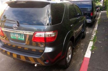 2011 Toyota Fortuner 25 G Diesel Matic FOR SALE