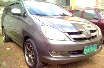 For sale TOYOTA Innova g 2006 Gas Matic