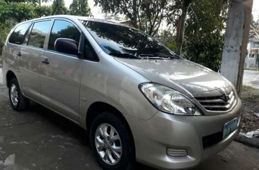 2011 Toyota Innova E 2.0 vvti Gasoline manual trans.