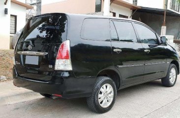 Toyota Innova G 2010 MT FOR SALE