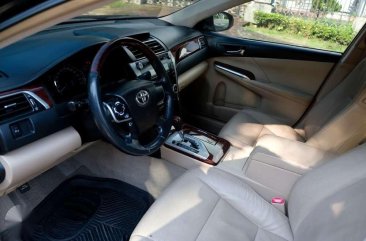 2012 Toyota Camry 2.5V Top of the line, all power