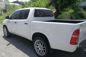 Toyota Hilux 2013 2.5 diesel engine Manual transmission