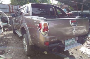 Mitsubishi Strada 2012mdl manual 4x4 pik up