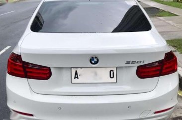 Bmw 328i Sport Line 20tkms AT 2014