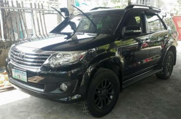 SELLING TOYOTA Fortuner G 4x2 2012