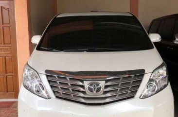 Toyota Alphard 2011 pearl white V6 ​top of the line