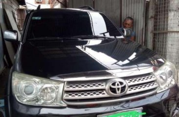 SELLING TOYOTA Fortuner G Metallic dark gray