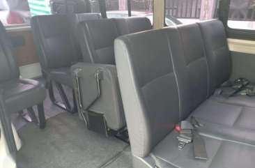 Toyota Hiace commuter manual diesel 2014model