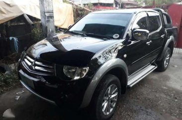 Mitsubishi Strada gls sport 4x4 2010 FOR SALE