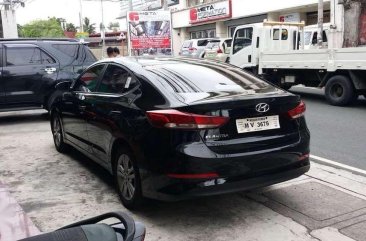 Hyundai Elantra 2018 AT. not 2017 FOR SALE