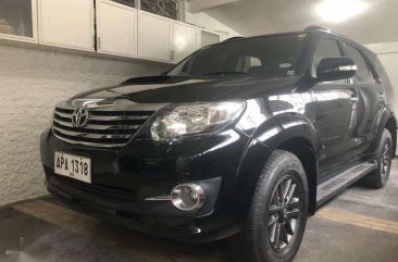 2015 Toyota Fortuner V diesel 4x2 black edition