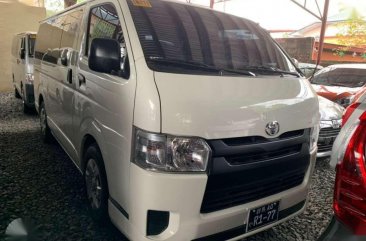 2017 TOYOTA Hiace Commuter 30 White Manual