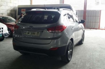 Hyundai Tucson 2015 AT gas Very fresh in and out