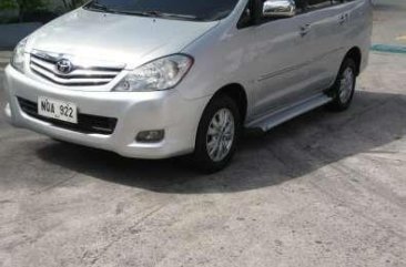 TOYOTA Innova G Gas vvti engine 2010 model