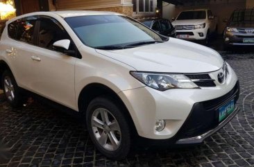 2014 Toyota Rav4 4x2 top of the line 