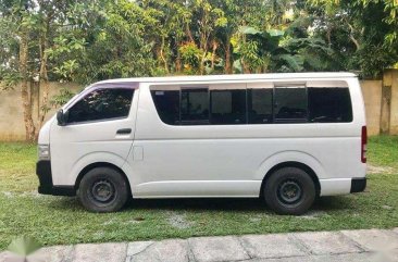 Toyota Hiace commuter 2011 FOR SALE