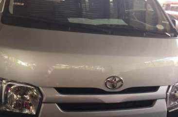 2018 TOYOTA Hiace Commuter manual silver