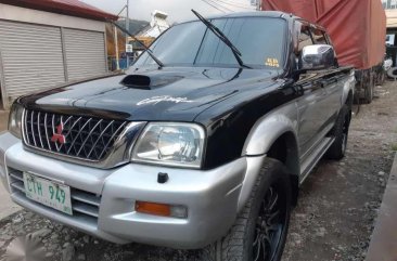 2003 Mitsubishi Strada Endeavor 4x4 automatic pick up hilux for sale