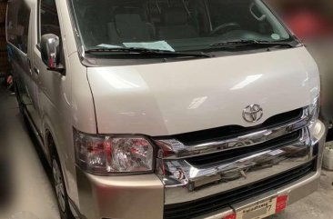 TOYOTA HIACE GL GRANDIA MT 2017 FOR SALE