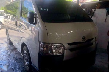 2017 Toyota Hiace Commuter 3.0 Manual Transmission