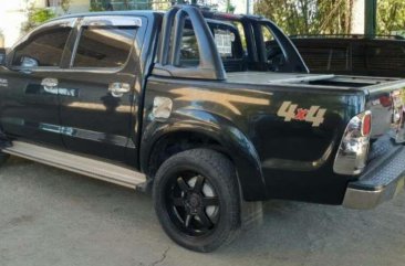 2012 TOYOTA Hilux 4x4 manual FOR SALE